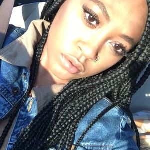 Meet your Posher, Nicole